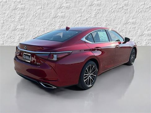 New 2025 Lexus ES 350 w/ Premium Package image 3