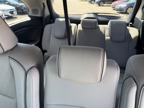 Used 2024 Honda Odyssey Elite image 25