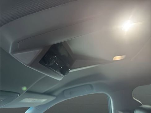 Used 2020 Chevrolet Suburban LS image 15