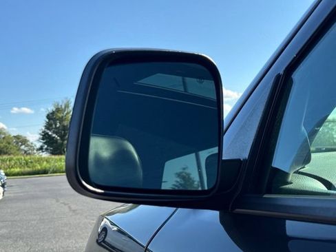 Used 2019 Dodge Durango GT w/ Blacktop Package AWD/4WD image 16