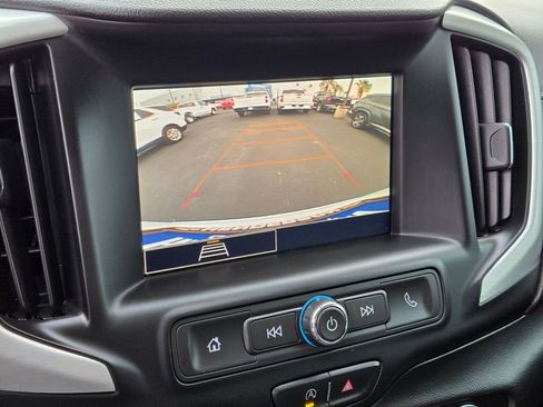 Used 2023 GMC Terrain SLE w/ Driver Convenience Package image 21