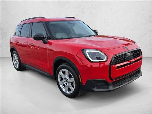 Used 2025 MINI Cooper Countryman S w/ Comfort Package Max AWD/4WD image 3