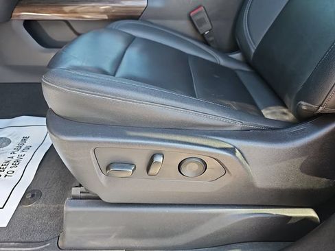 Used 2024 Chevrolet Silverado 1500 LT Trail Boss w/ LT Trail Boss Premium Package AWD/4WD image 19