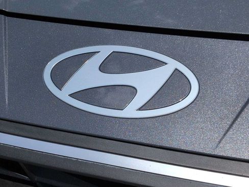 Certified 2024 Hyundai Elantra SEL FWD image 12