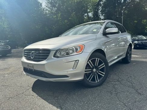 Used 2016 Volvo XC60 T6 w/ Climate Package AWD/4WD image 1