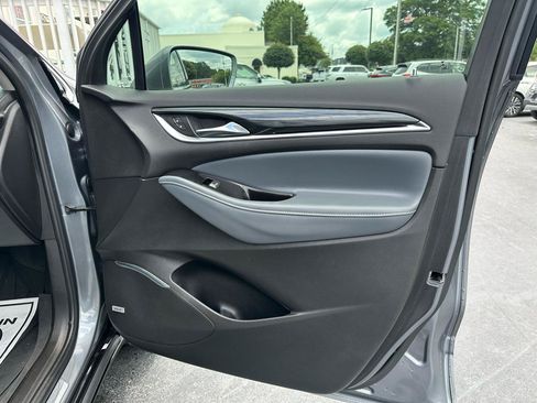 Used 2019 Buick Enclave Premium w/ Experience Buick Package FWD image 32