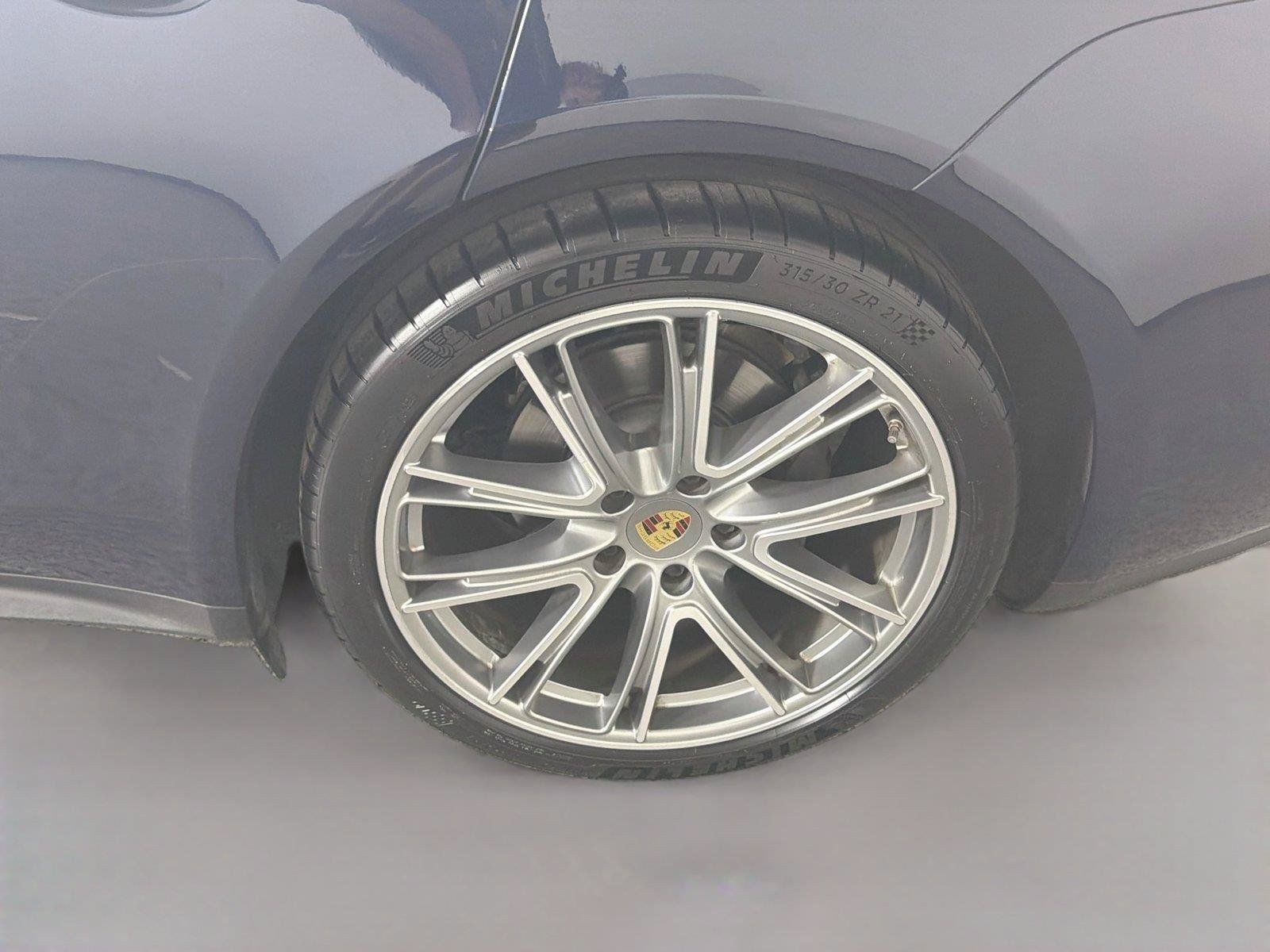 Certified 2020 Porsche Panamera 4 AWD/4WD image 12