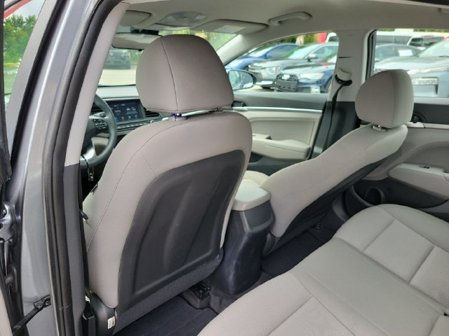 Used 2019 Hyundai Elantra SEL FWD image 12