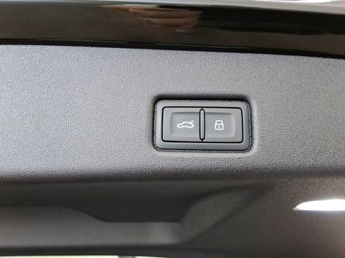 New 2025 Audi Q5 Premium Plus image 22