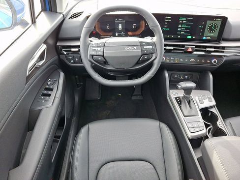 New 2026 Kia Sportage EX w/ EX Panorama Roof Package image 7