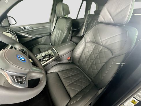 New 2026 BMW X5 xDrive50e w/ Executive Package image 21