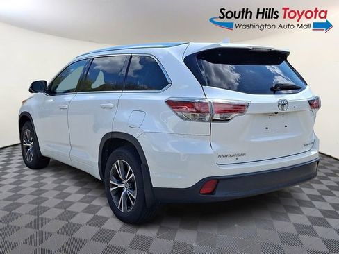 Used 2016 Toyota Highlander XLE AWD/4WD image 4