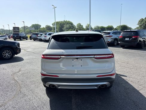 Certified 2023 Lincoln Corsair AWD w/ Rear Removable Package Tray image 6