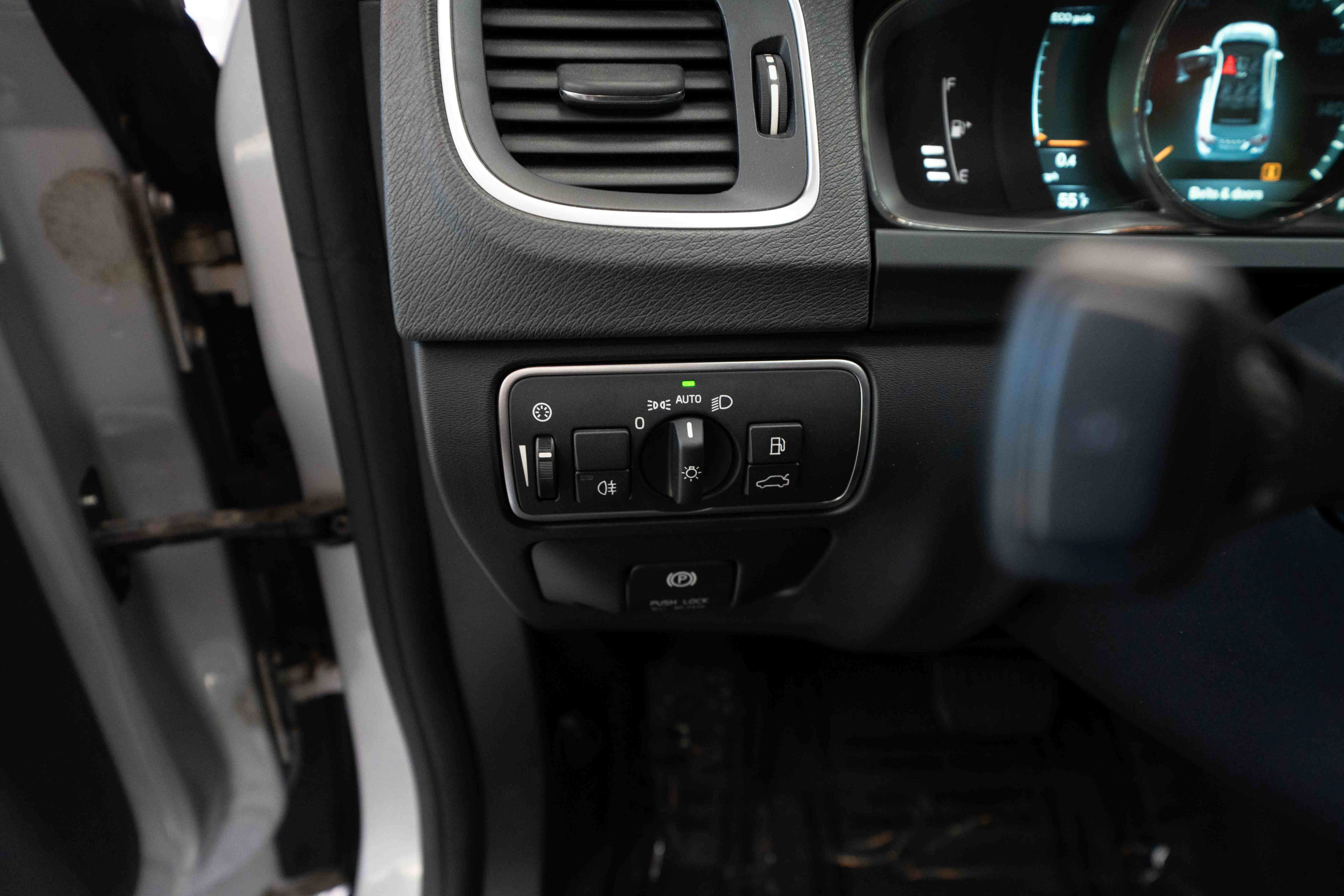 Used 2015 Volvo S60 T5 Premier FWD image 11
