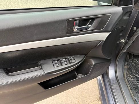 Used 2013 Subaru Legacy 2.5i Premium w/ All-Weather Pkg AWD/4WD image 12