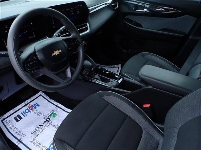 Used 2025 Chevrolet TrailBlazer LT AWD/4WD image 10