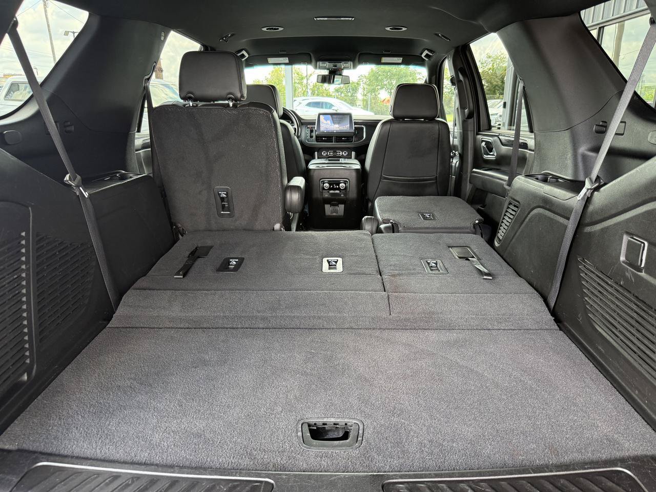 Used 2021 GMC Yukon SLT AWD/4WD image 43