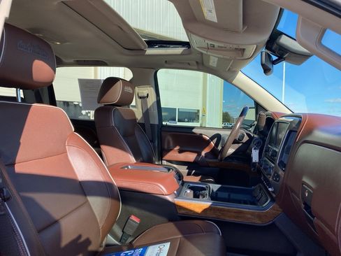 Certified 2015 Chevrolet Silverado 1500 High Country w/ High Country Premium Package image 13