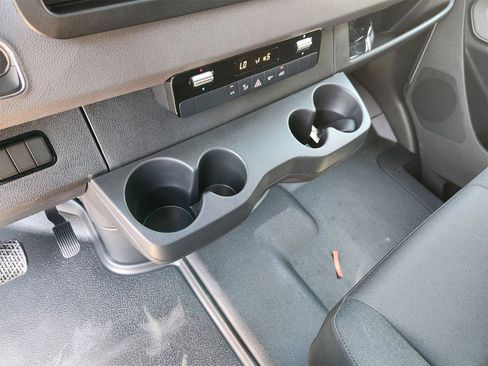 New 2025 Mercedes-Benz Sprinter 2500 image 16