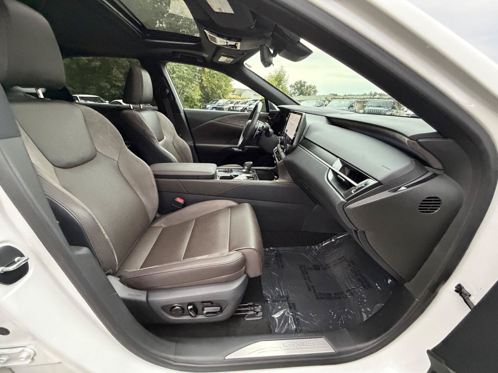 Used 2023 Lexus RX 350 AWD w/ Accessory Package image 36