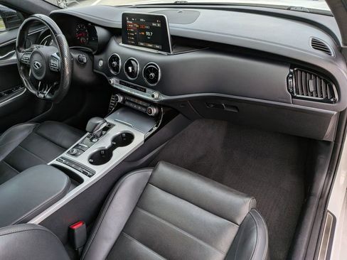 Used 2019 Kia Stinger GT2 AWD/4WD image 32