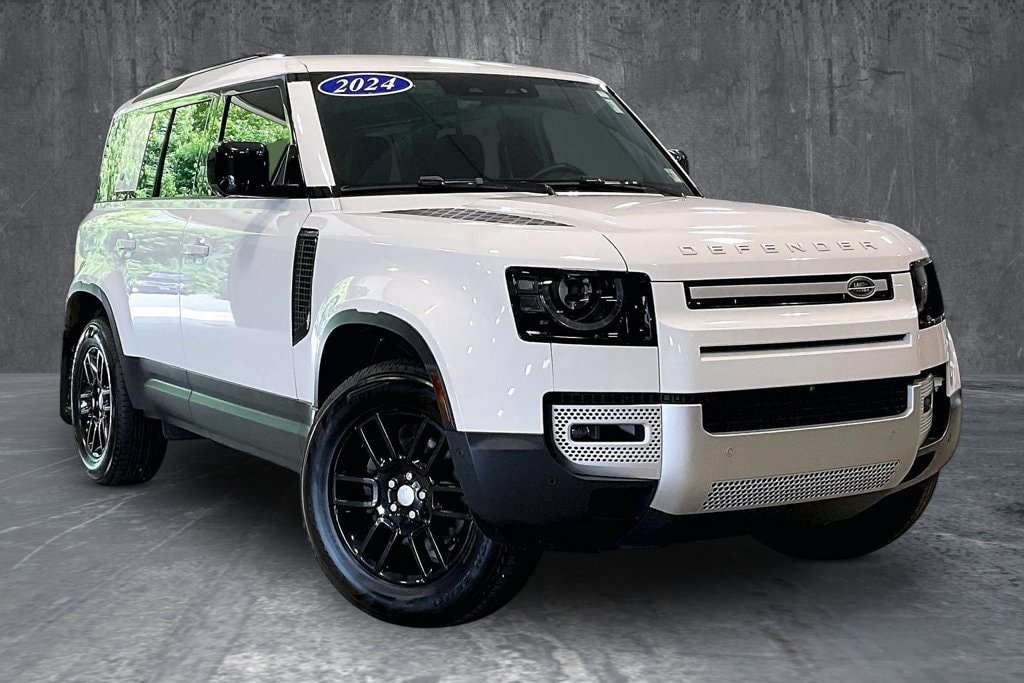 Certified 2024 Land Rover Defender 110 S AWD/4WD image 3