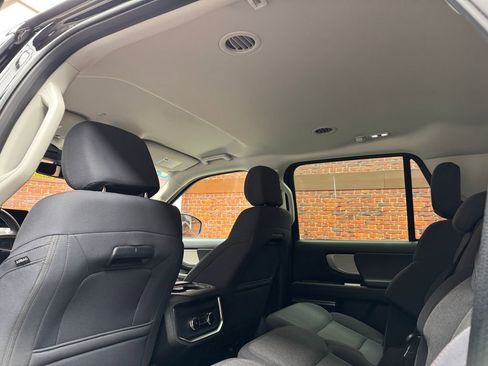 Used 2025 Ford Expedition Active image 21