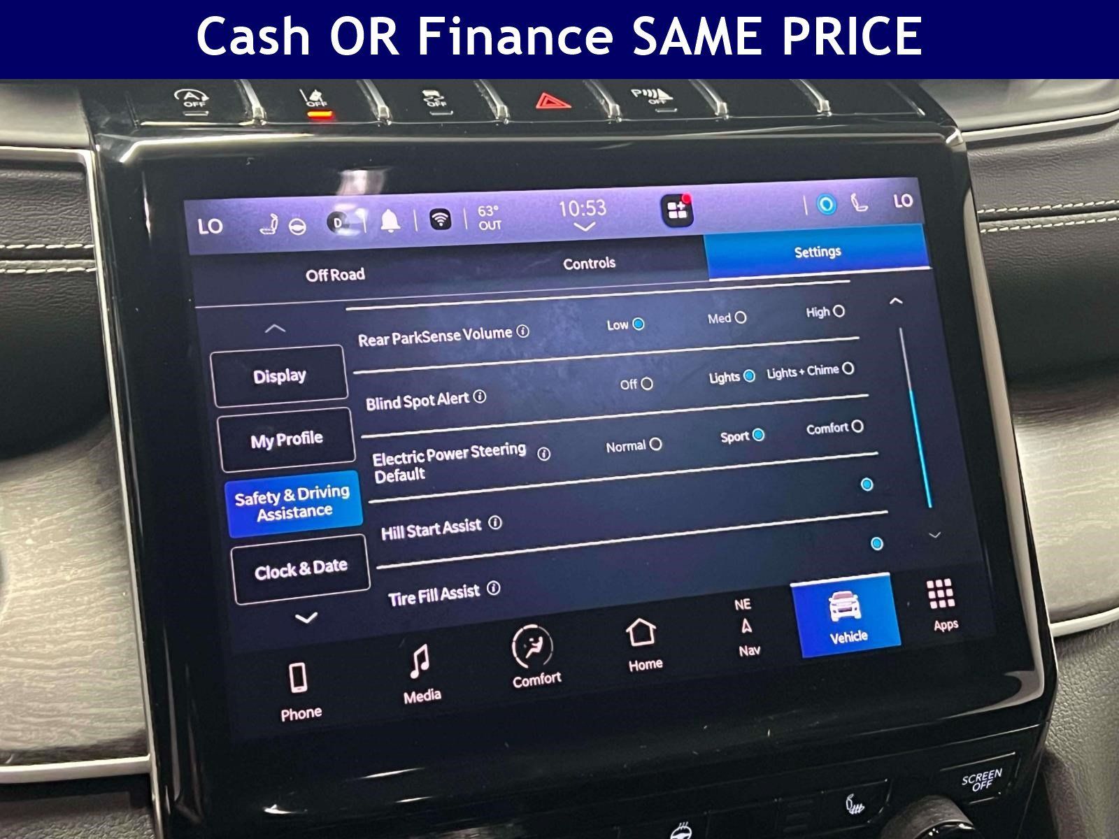 Used 2023 Jeep Grand Cherokee Limited w/ Black Appearance Package AWD/4WD image 27