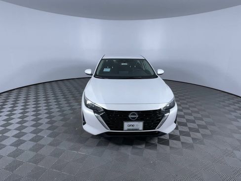 New 2025 Nissan Sentra SV image 3