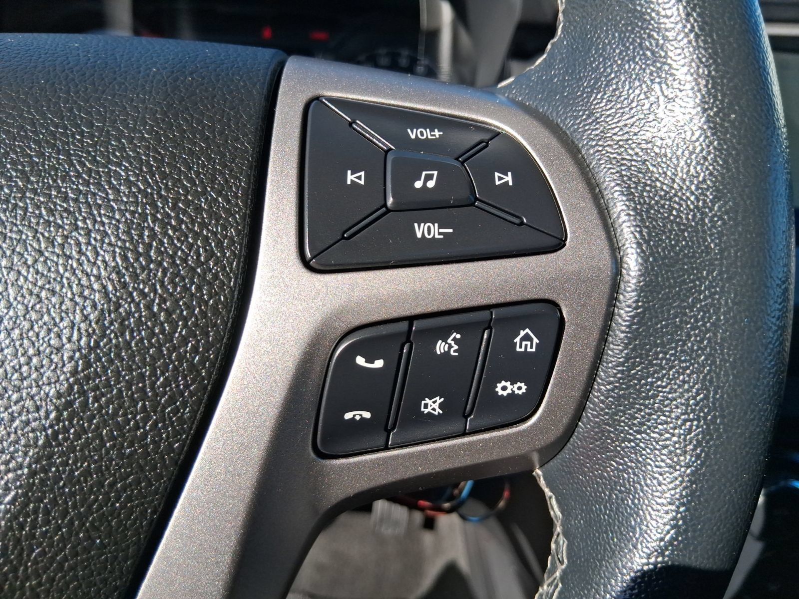 Used 2023 Ford Ranger XLT w/ Equipment Group 302A High AWD/4WD image 21