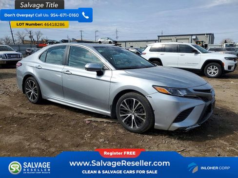 Used 2020 Toyota Camry SE image 5