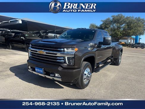 Used 2021 Chevrolet Silverado 3500 High Country image 1