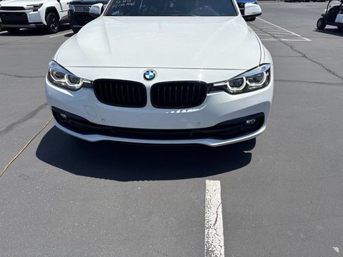 Used 2018 BMW 330i Sedan RWD image 2