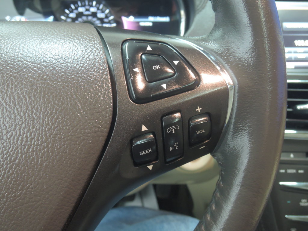 Used 2014 Lincoln MKT AWD w/ Equipment Group 201A image 17