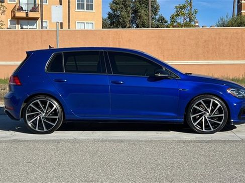 Used 2019 Volkswagen Golf R 4-Door image 3