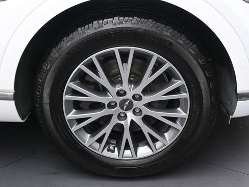 Used 2022 Genesis GV80 2.5T w/ Advanced Package 03 RWD image 32