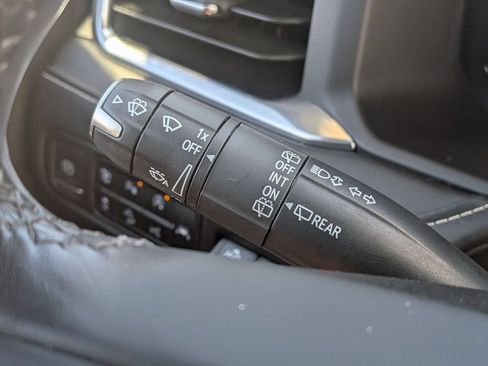 Used 2023 GMC Yukon Denali Ultimate AWD/4WD image 23