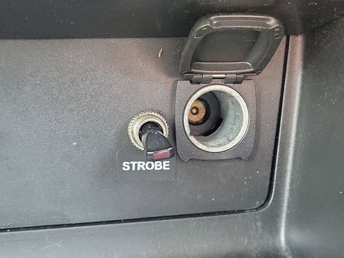 Used 2020 Chevrolet Colorado LT w/ Safety Package image 28