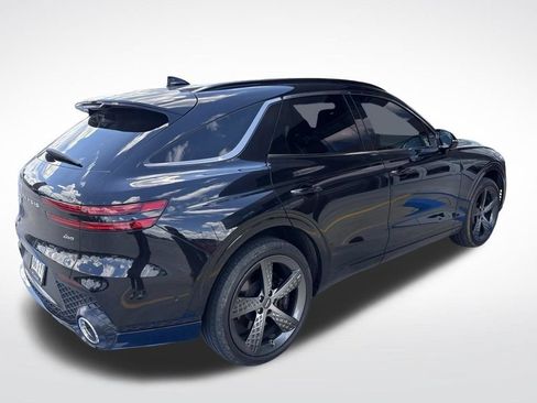 Used 2023 Genesis GV70 2.5T w/ Sport Prestige Package AWD/4WD image 4