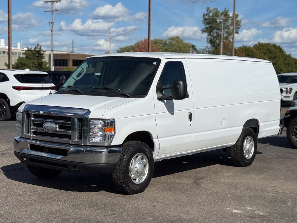 Used 2014 Ford E-350 and Econoline 350 Extended Super Duty RWD image 41