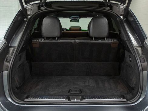 Used 2023 Mercedes-Benz EQS 580 4MATIC SUV w/ Exclusive Trim Package image 36