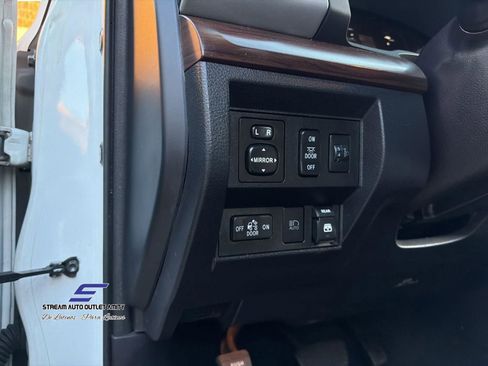 Used 2019 Toyota Tundra Limited image 34