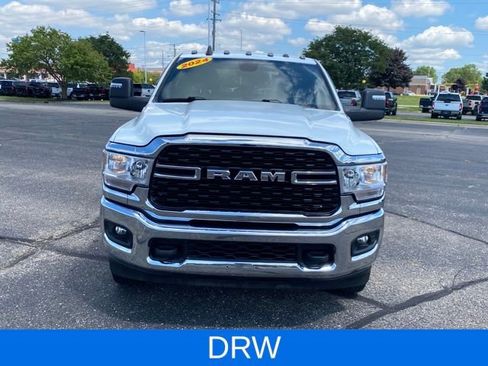 Used 2024 RAM 3500 Big Horn image 3