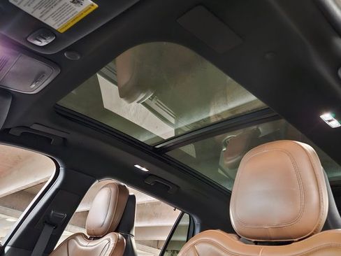 Used 2021 Lincoln Aviator Grand Touring w/ Equipment Group 301A image 16