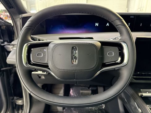 New 2025 Lincoln Nautilus Reserve image 13