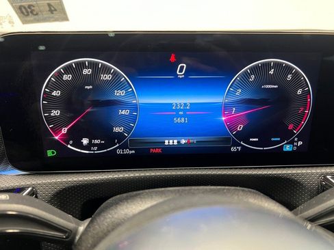 Used 2025 Mercedes-Benz CLA 250 4MATIC image 32