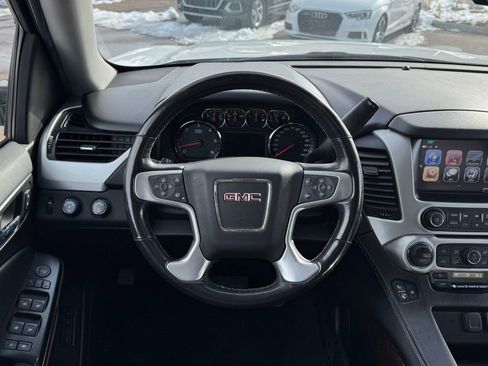Used 2020 GMC Yukon XL SLT image 12