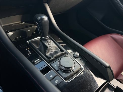 Used 2025 MAZDA MAZDA3 s image 17