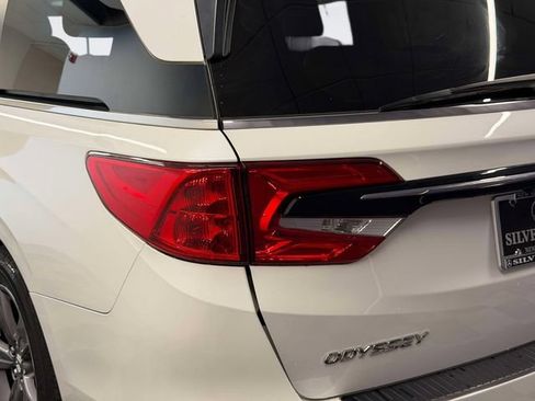 Used 2021 Honda Odyssey EX image 10