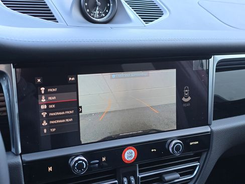 New 2026 Porsche Macan S image 12